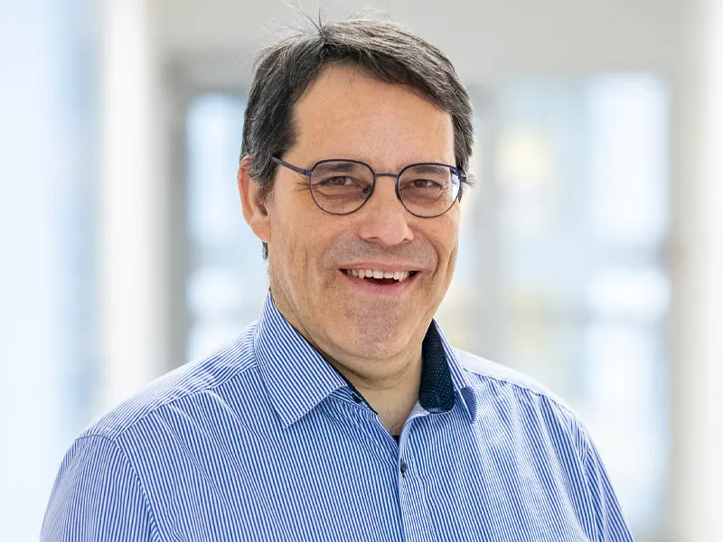 Dr. med. Markus Hartmann, Sektionsleiter Viszeralchirurgie Dr. med. Markus Hartmann, Sektionsleiter Viszeralchirurgie, ZOM