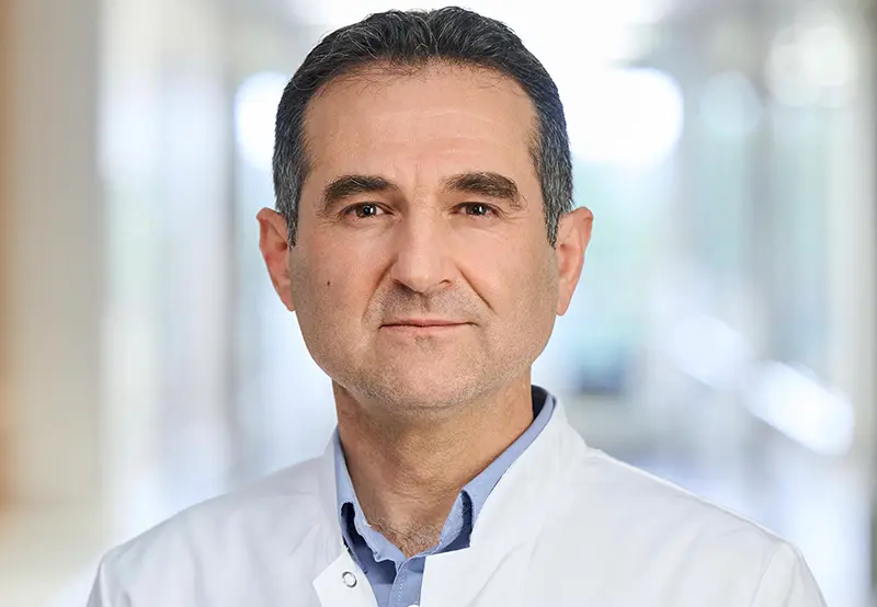 Maamoun Alsalloum, Oberarzt, Endoprothetik, Wechselendoprothetik und Rheumaorthopädie, Klinik Markgröningen