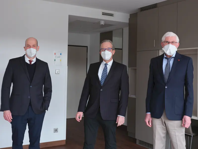 Dr. Olles, Schmerztherapie Neuenbürg