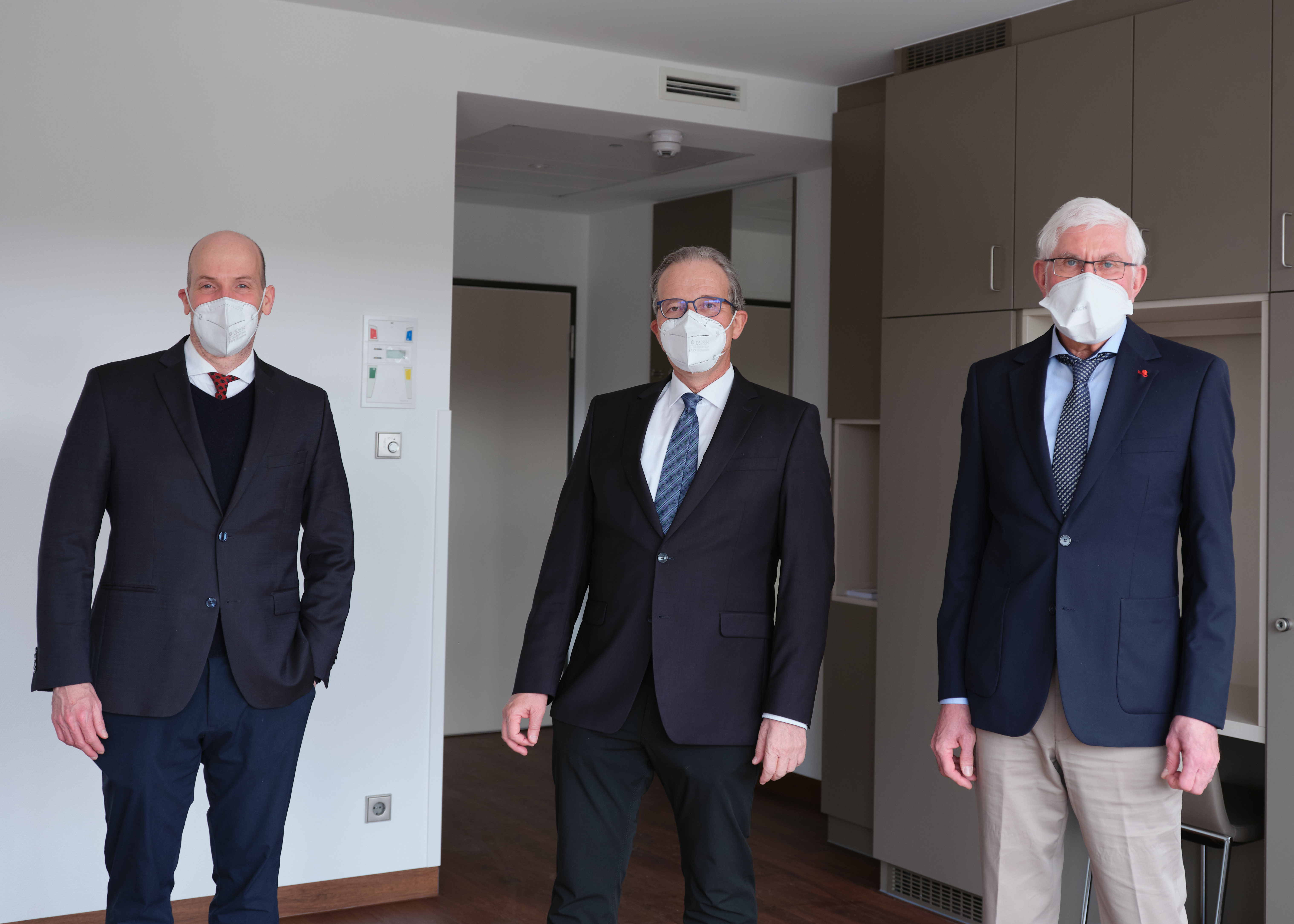 Dr. Olles, Schmerztherapie Neuenbürg