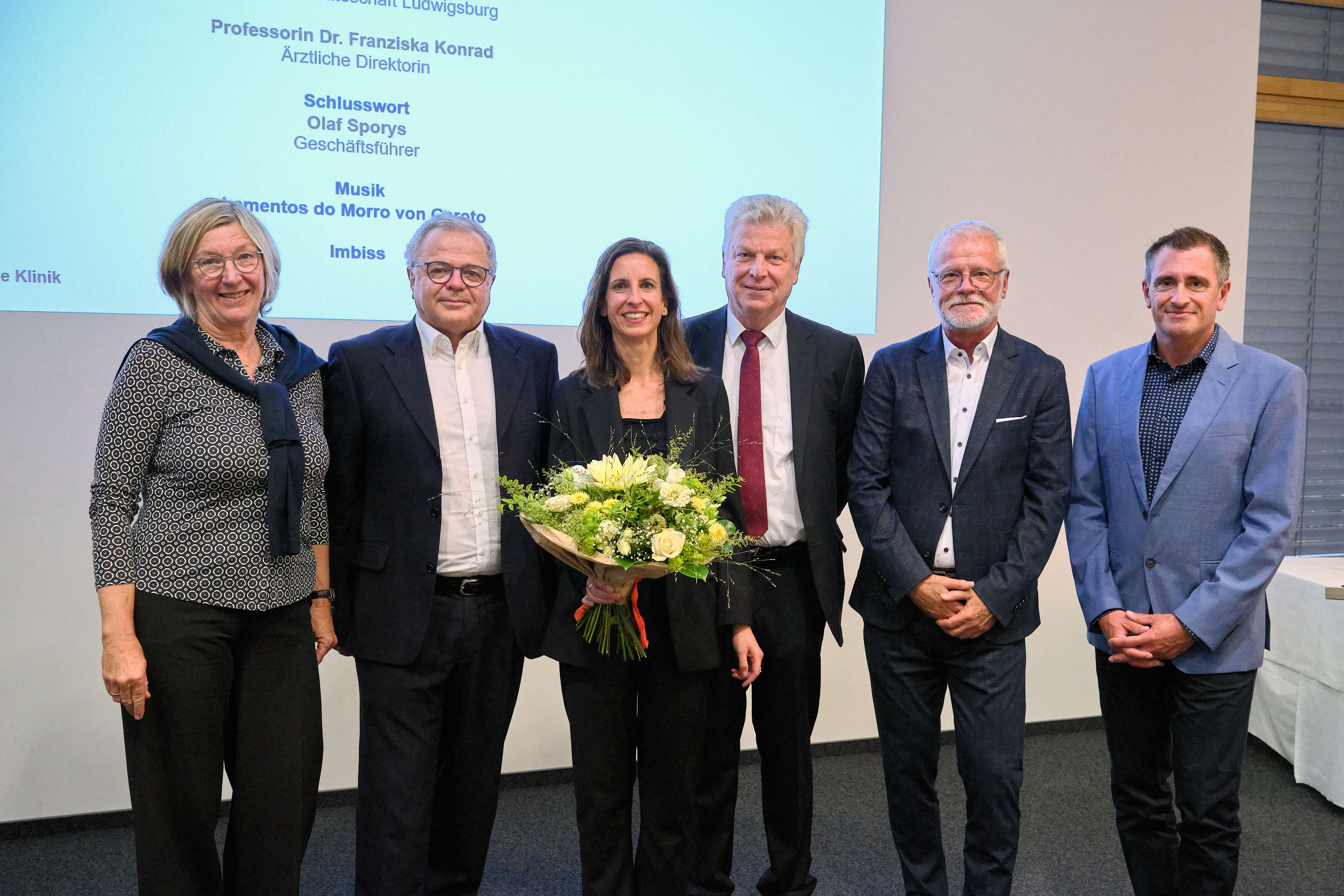 Begrüßung von Prof. Dr. Franziska Konrad, Ärztliche Direktorin Klinik für Anästhesiologie Begrüßung von Prof. Dr. Franziska Konrad, Ärztliche Direktorin Klinik für Anästhesiologie, RKH Orthopädische Klinik Markgröningen
